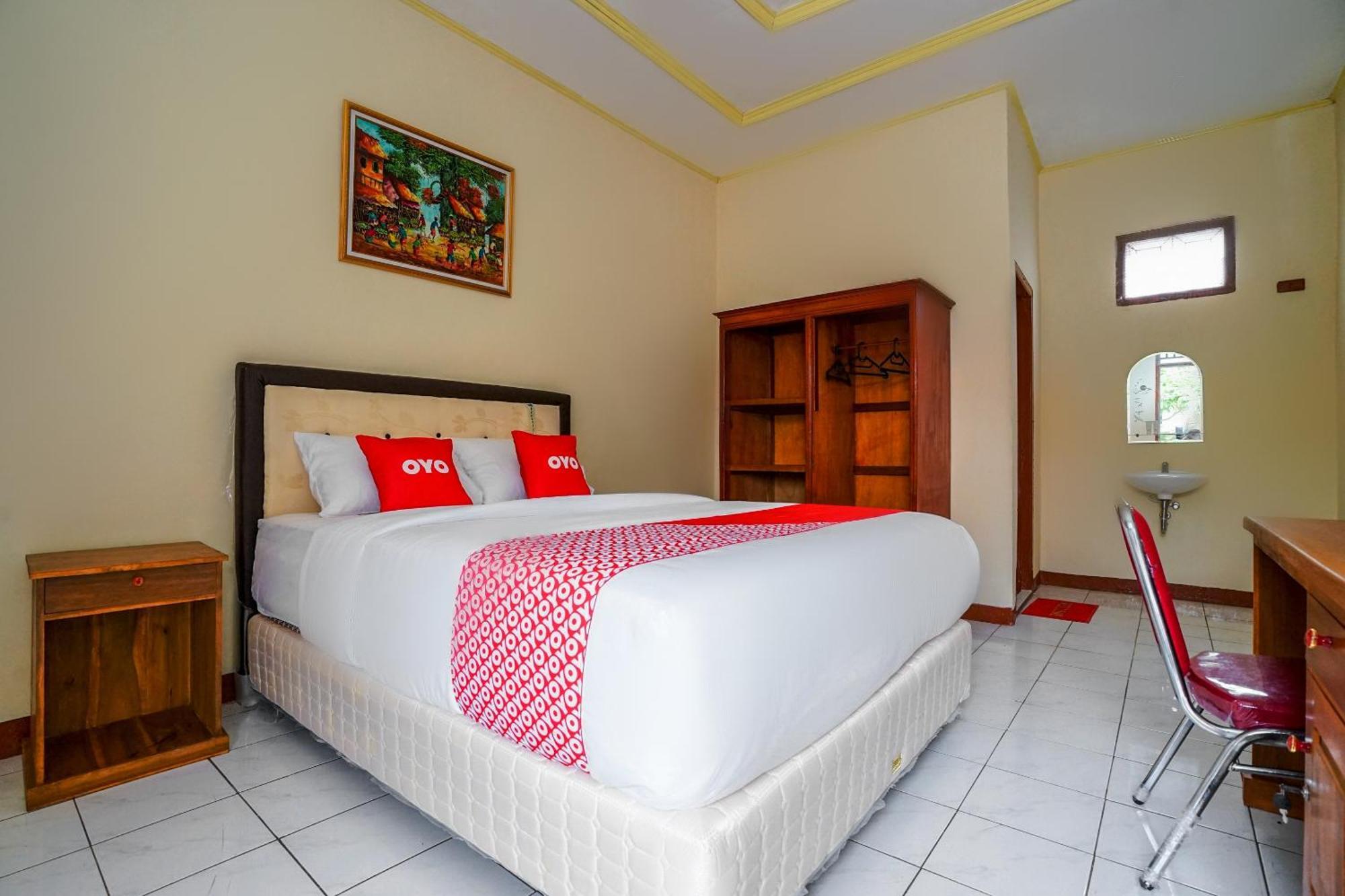 Oyo 2177 Trikora Indah Residence Palembang Exterior photo