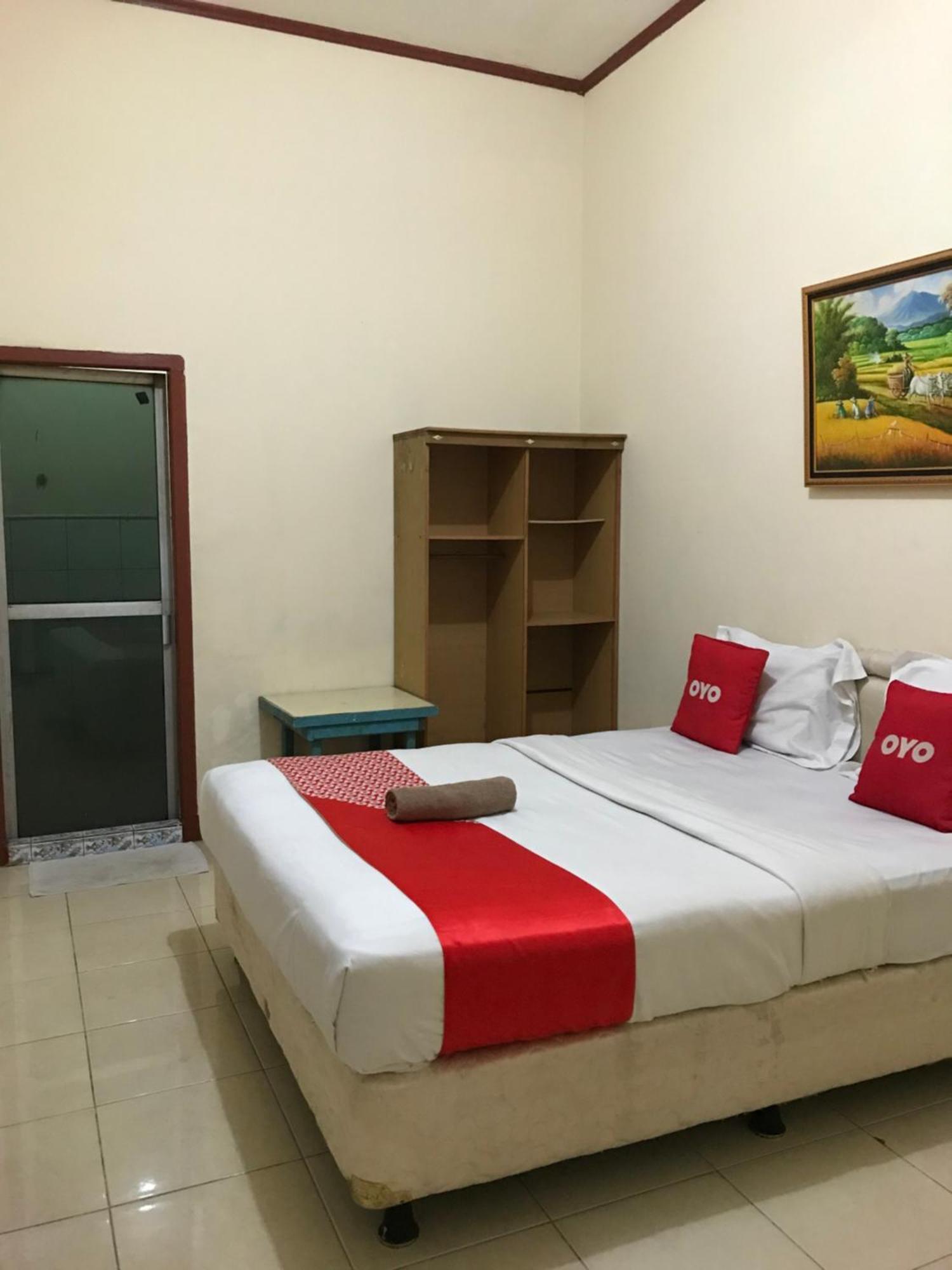 Oyo 2177 Trikora Indah Residence Palembang Exterior photo