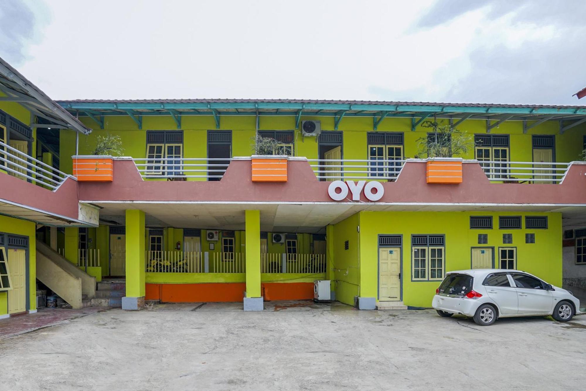 Oyo 2177 Trikora Indah Residence Palembang Exterior photo